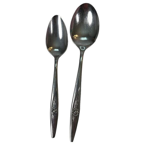 Oneida Craft Lasting Rose Small Spoon and Large Spoon Lot of 2 - Picture 1 of 4